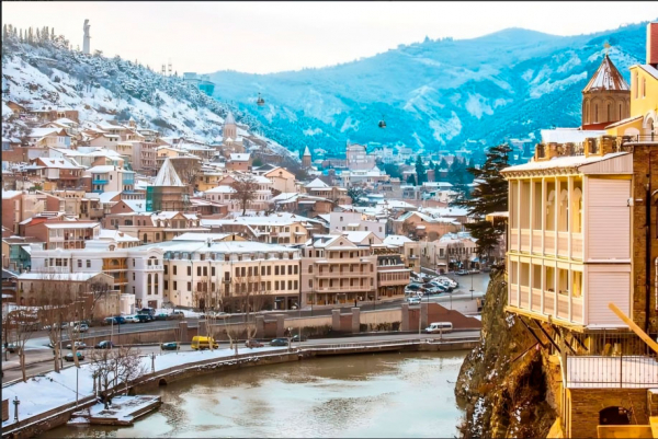 Новый год в Тбилиси. Грузия + Армения. Традиции застолья!