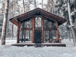 Приглашаем встреть полосатый Новый год в парк отеле "Черепашьи озера" Приглашаем встреть полосатый Новый год в парк отеле "Черепашьи озера"